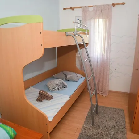 Marija Biograd Na Moru