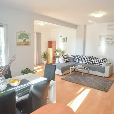 Appartement Marija *